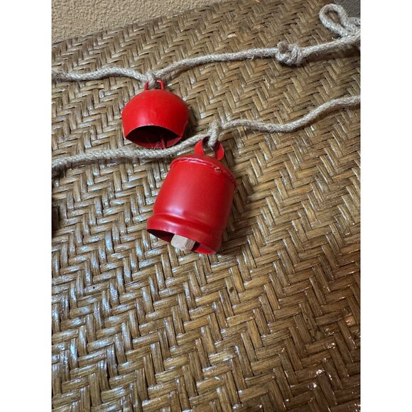 Red Metal Bell Garland Hand PaintedWith Jute Rope Chrfistmas Garland Door Hanger - Picture 2 of 6